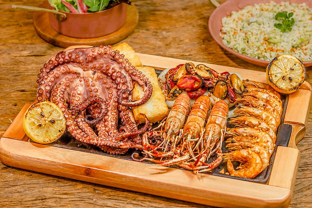 Grilled seafood platter